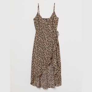 DIVIDED Leopard wrap dress